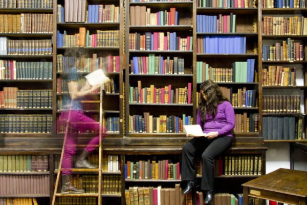 Abre-la-inscripcion-para-los-talleres-de-la-Red-de-Bibliotecas-scaled-1