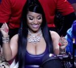 La Policía neerlandesa libera a la rapera Nicki Minaj