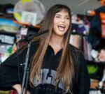 Nathy Peluso presenta su Tiny Desk Concert por NPR