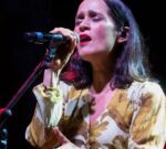 Julieta Venegas pone en pie a Cartagena en la primera noche de “La Mar de Músicas”