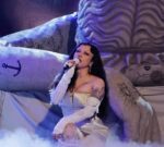 Mon Laferte continúa con “Autopoiética Tour 2024” agotando entradas en varias ciudades del continente europeo