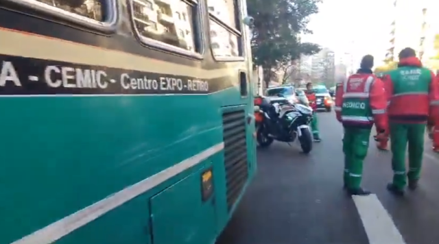 Chocaron-dos-colectivos-en-Palermo-y-hay-varias-personas-heridas