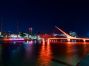 Monumentos Porteños brillan en naranja por la seguridad del paciente