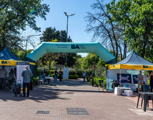 Palermo recibe oficinas móviles del Gobierno porteño con trámites y chequeos de salud