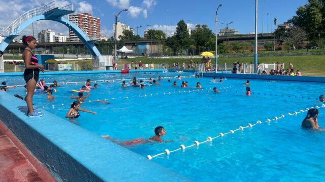 Abrieron-las-piletas-publicas-portenas