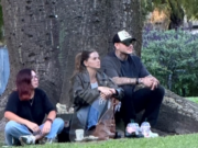 Icardi, la China y Amancio, juntos en una plaza en el barrio de Palermo