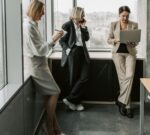 A pocos días del 8M: Pese a las políticas de equidad, sólo 35% de los trabajadores tienen jefa mujer