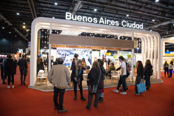 Mas-de-100-actividades-programadas-en-el-stand-de-la-Ciudad-en-la-49C2B0-edicion-de-la-Feria-del-Libro-scaled-1