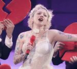 Mon Laferte estremece Latinoamérica con «Otra noche de llorar»