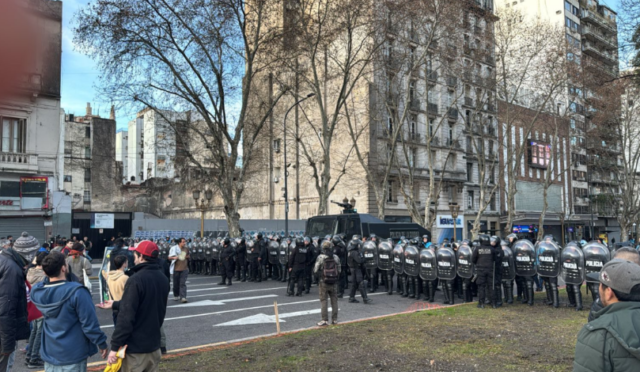 La-Defensoria-del-Pueblo-de-la-Ciudad-de-Buenos-Aires-observo-irregularidades-en-el-operativo-policial-durante-la-manifestacion-del-30-de-julio