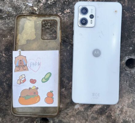 Le-arrebato-el-celular-a-un-pasajero-en-una-parada-de-colectivos-y-fue-detenido-por-la-Policia-de-la-Ciudad-scaled-1