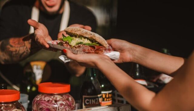 Sabor-a-Buenos-Aires-llega-al-Parque-Thays-para-disfrutar-lo-mejor-de-la-gastronomia-portena