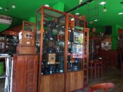 Bar Palacio: el café que se convirtió en museo y punto de encuentro de fotógrafos
