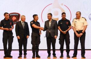 Reconocimiento a Bomberos porteños en su 9° aniversario