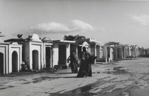 La Ciudad inaugura una gran muestra de Mariana Yampolsky