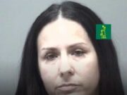 Robyn Polston, la mujer de 43 años que fue arrestada por tener un hijo con el novio adolescente de su hija