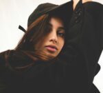 Las personas que visten de negro suelen ser más confiables, serias y seguras