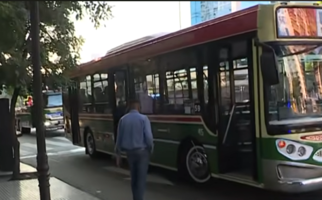 Choque-entre-colectivos-de-la-linea-59-dejo-heridos-y-caos-en-Palermo