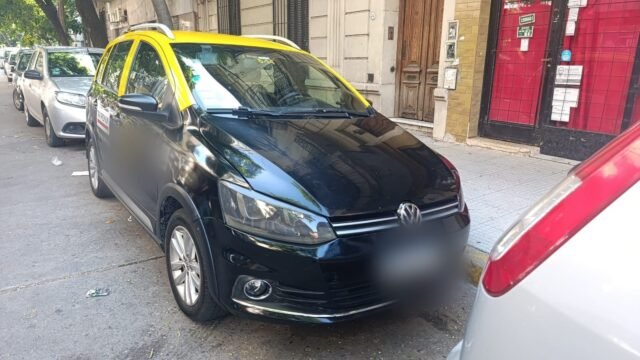 La-Boca-detienen-a-tres-menores-con-antecedentes-tras-intentar-robar-un-taxi-scaled-1