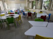 La Ciudad inició la entrega de mobiliario a las escuelas de Secundaria Aprende