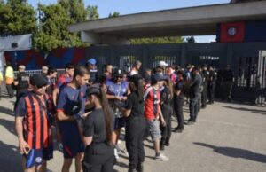 La Ciudad intensifica operativos en el fútbol y apunta contra trapitos y reventa