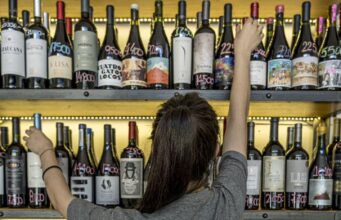 Un rincón en Chacarita donde el vino y la cocina casera se encuentran