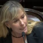 Juliana Di Tulio exige solo argentinos en puestos claves