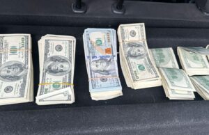 Interceptan en la General Paz un Sandero “mellizo” con dinero sin justificar