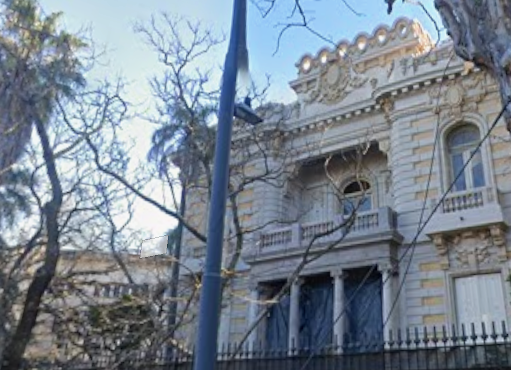 Villa Devoto recupera su palacio más enigmático tras años de abandono