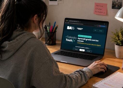 La Ciudad abre la inscripción a cursos gratuitos de tecnología para estudiantes secundarios