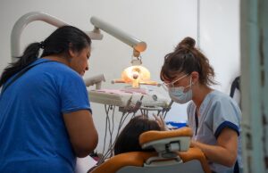 Incorporan vacunas para niños de 5 y 11 años al programa Más servicios en tu barrio