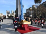 La Ciudad celebró el Día de la Independencia con el tradicional izamiento de la Bandera