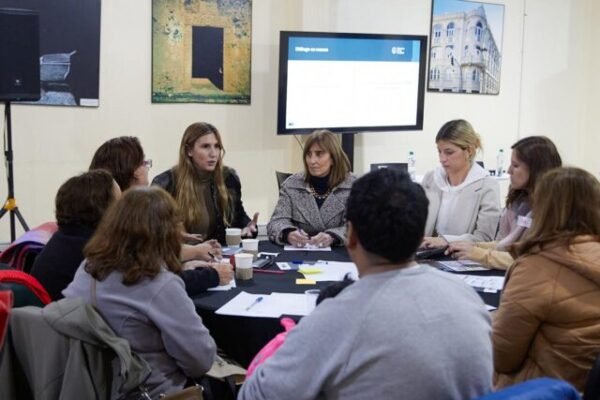 La-Ciudad-promueve-el-dialogo-sobre-discapacidad-en-todos-los-barrios-scaled-1