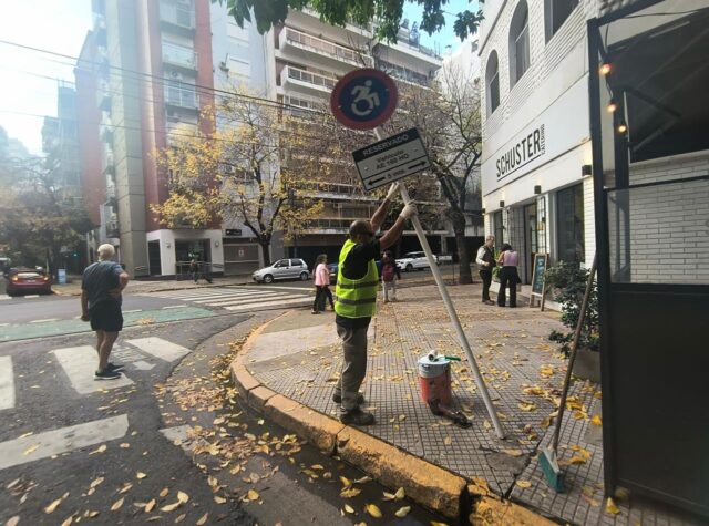 La-Ciudad-suspendera-licencias-por-falsificar-carteles-para-discapacitados