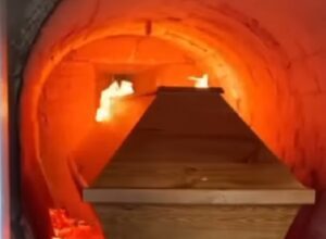 La cremación es un proceso técnico y controlado que utiliza altas temperaturas