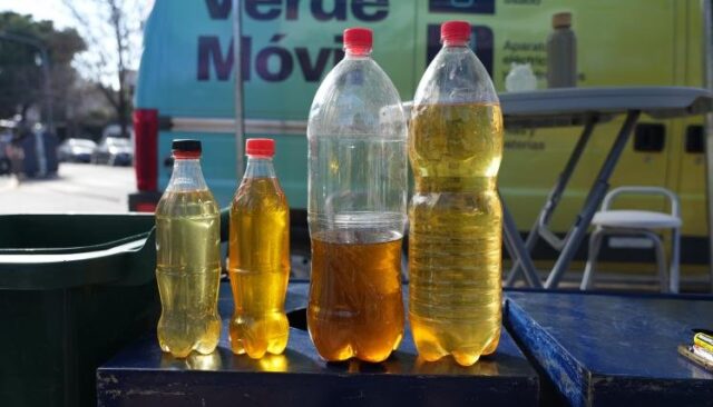 La-Ciudad-fortalece-la-recoleccion-de-aceite-vegetal-usado-en-los-Puntos-Verdes