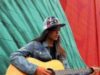 La cantautora de rock alternativo Mercedes Brown lanza su álbum debut ‘Light the Fire’