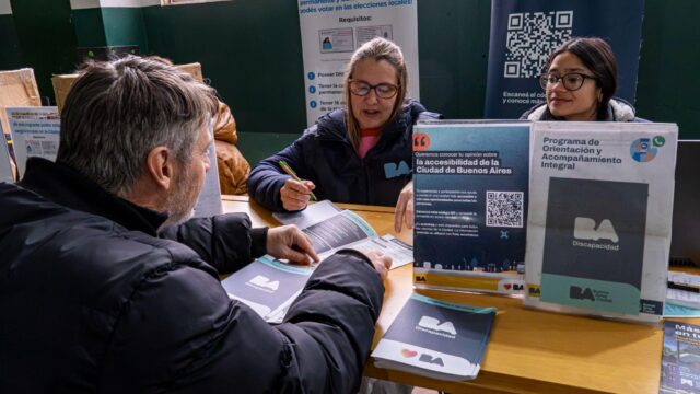La-Ciudad-recibe-una-nueva-jornada-de-Mas-servicios-en-tu-barrio-scaled-1
