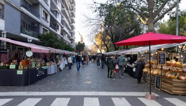 Parque-Centenario-se-llena-de-sabores-y-productos-saludables-scaled-1