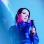 Maiah Wynne anuncia su nuevo álbum ‘Into the Waves’
