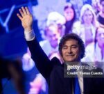 Javier Milei afirmó que “no hay recesión” y dijo que quienes piden un dólar más caro “son unos cobardes”