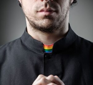 fotosacerdotegay1-300x274-1