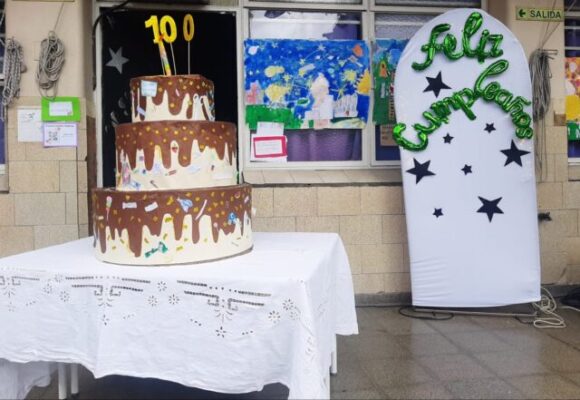 Flores-y-Almagro-celebraron-el-centenario-de-dos-escuelas-historicas-scaled-1