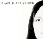 «Black is the Colour (el negro es el color)» llega con la voz de Layla Kayliff